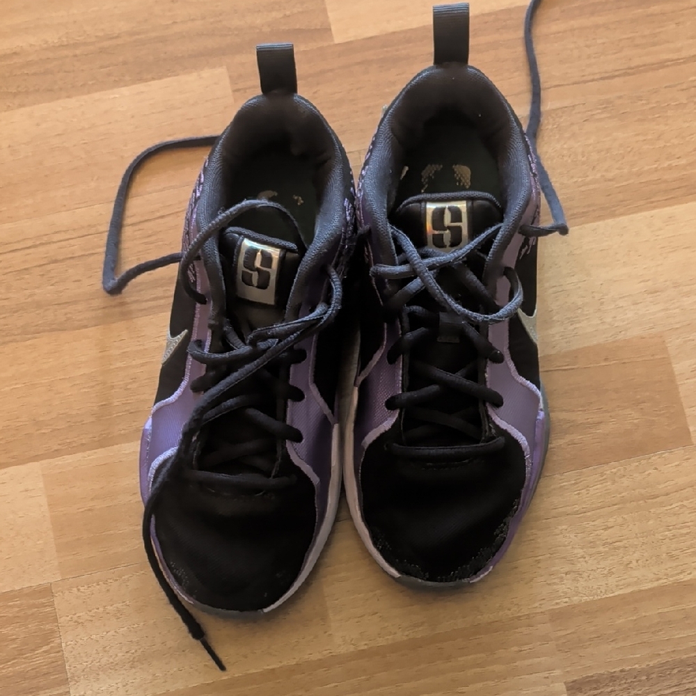 Nike Sabrina 2 Black/Purple